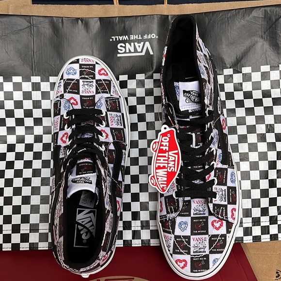 Vans Sk8-Hi Tapered Love Letters Black/True White WMNS sneakers - Picture 13 of 16